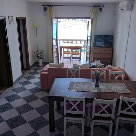 Daire Prizba 14385b Blato (Korcula)