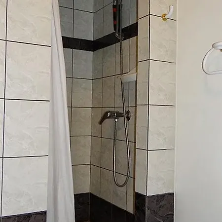Prizba 14385b Daire Blato (Korcula)